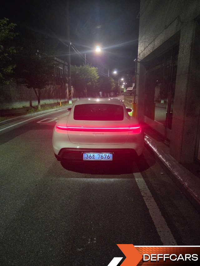 Porsche TAYCAN Base 4 купить на сайте DeffCars