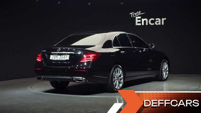 Mercedes E-CLASS E300 Exclusive купить на сайте DeffCars