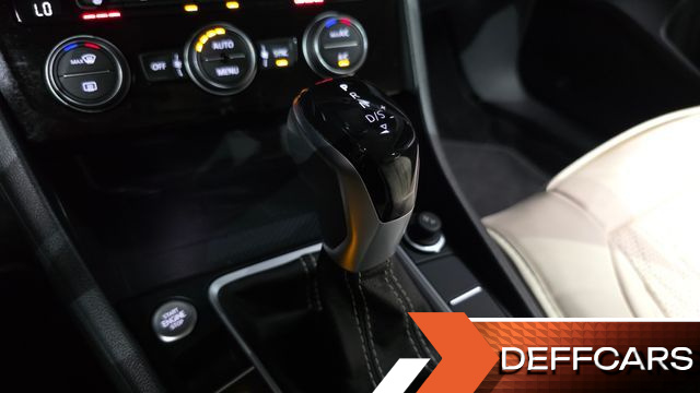 Volkswagen JETTA 1.5 TSI Premium купить на сайте DeffCars