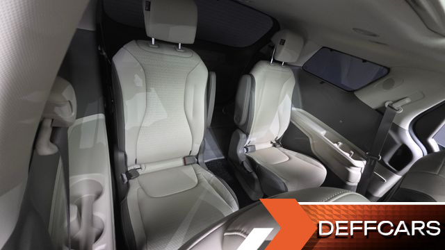 Kia CARNIVAL Gasoline 9-Seater Signature купить на сайте DeffCars
