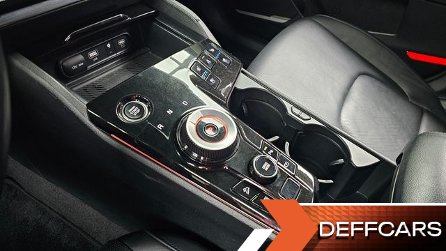 Kia SPORTAGE Signature 2WD купить на сайте DeffCars