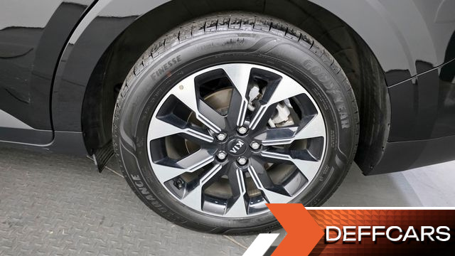 Kia CARNIVAL 9-Seater Noblesse купить на сайте DeffCars