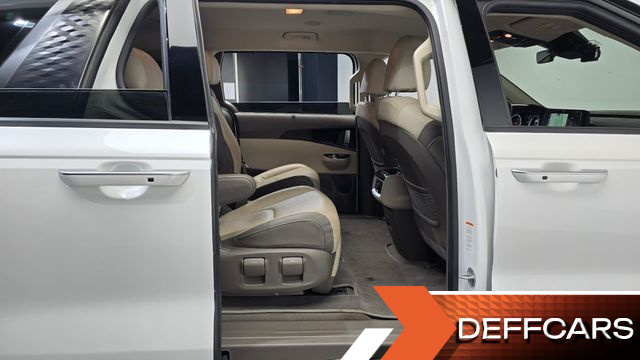 Kia CARNIVAL 7-Seater Noblesse купить на сайте DeffCars