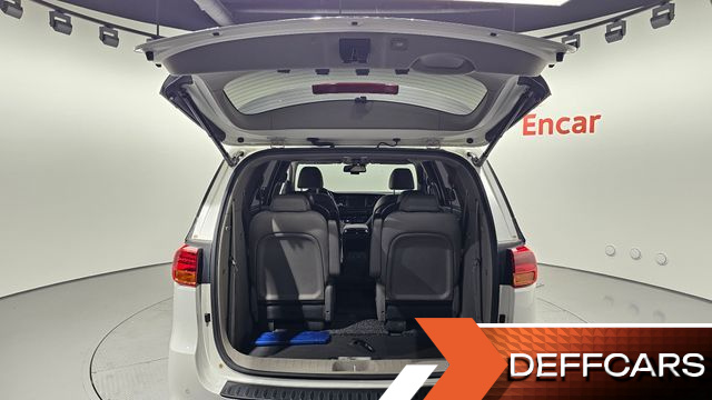 Kia CARNIVAL 9-Seater Noblesse Special купить на сайте DeffCars