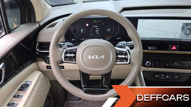 Kia CARNIVAL 7-Seater Signature купить на сайте DeffCars