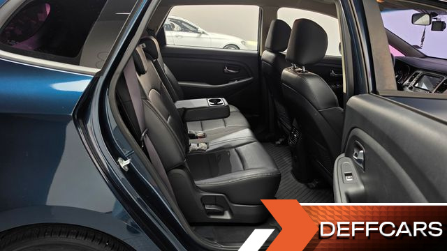 Kia CARENS 2.0 LPI Luxury купить на сайте DeffCars