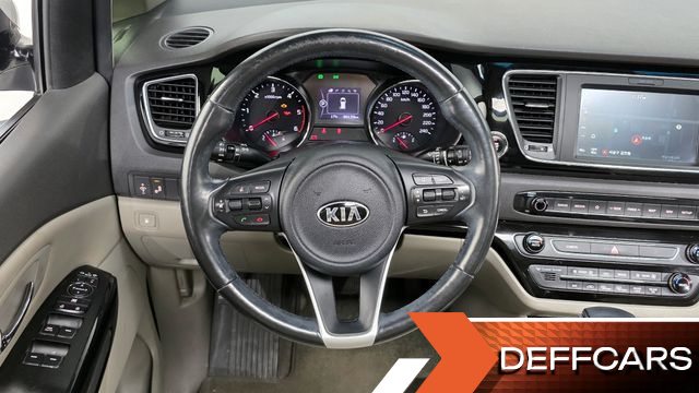 Kia CARNIVAL 9-seater Prestige купить на сайте DeffCars
