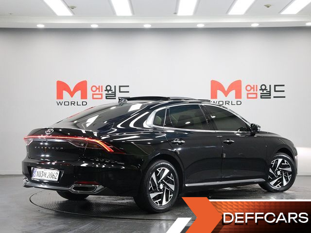 Hyundai GRANDEUR Le Blanc купить на сайте DeffCars