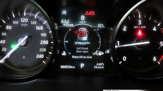 Land Rover DISCOVERY SPORT 2.0 TD4 SE (150PS) купить на сайте DeffCars