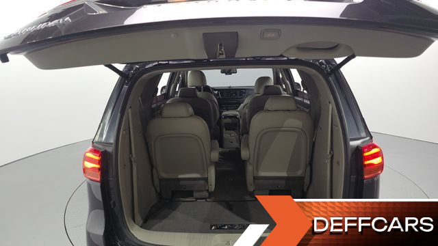Kia CARNIVAL 9-Seater Noblesse Special купить на сайте DeffCars