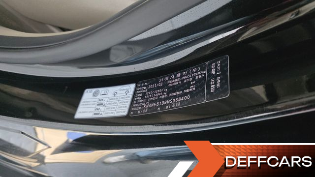 Kia CARNIVAL 9-Seater Signature купить на сайте DeffCars