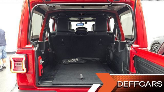 Jeep WRANGLER 2.0 Sahara 4Door купить на сайте DeffCars