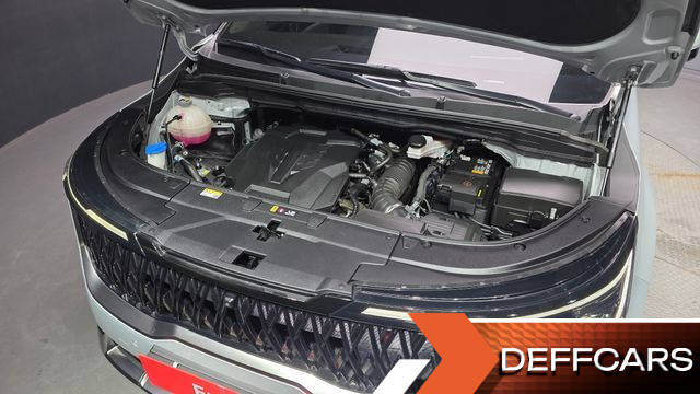 Kia CARNIVAL Gasoline 9-Seater Signature купить на сайте DeffCars