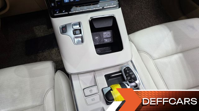 Hyundai GRANDEUR 3.3 Calligraphy купить на сайте DeffCars