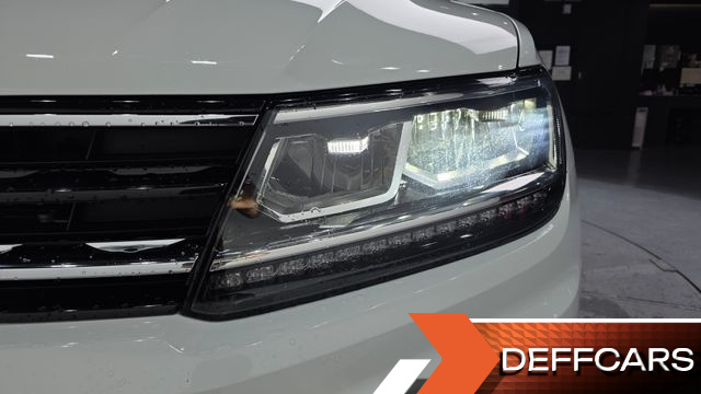 Volkswagen TIGUAN 2.0 TDI Premium купить на сайте DeffCars