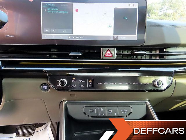 Kia CARNIVAL 9-Seater Signature купить на сайте DeffCars