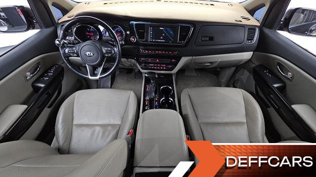 Kia CARNIVAL 9-Seater Prstige купить на сайте DeffCars