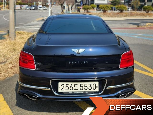 Bentley FLYING SPUR 4.0 купить на сайте DeffCars