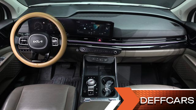 Kia CARNIVAL Gasoline 9-Seater Signature купить на сайте DeffCars
