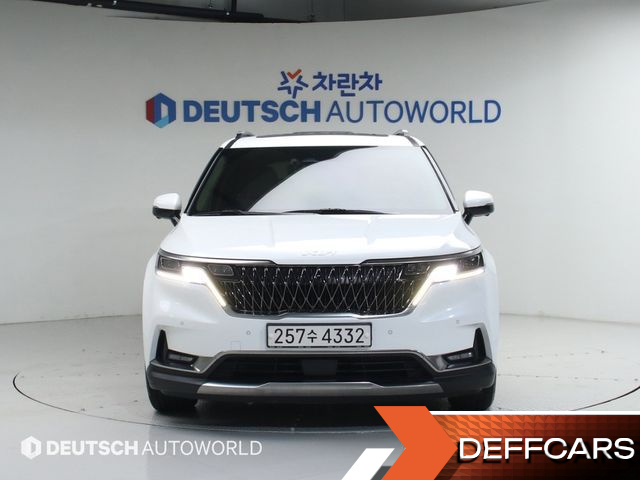 Kia CARNIVAL 9-Seater Signature купить на сайте DeffCars