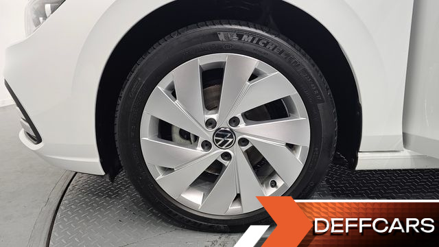 Volkswagen GOLF 2.0 TDI Premium купить на сайте DeffCars