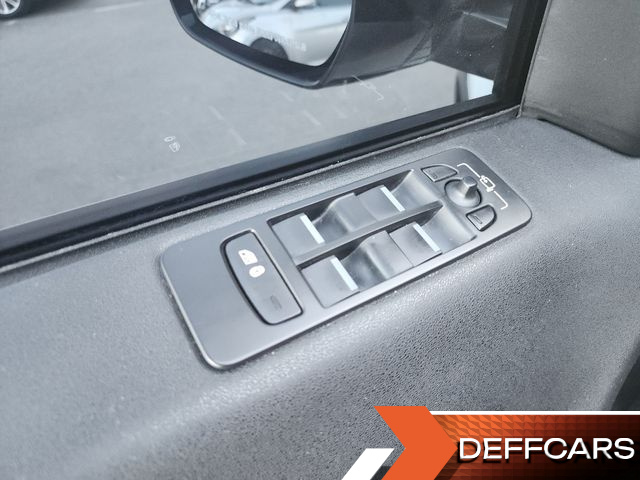 Land Rover DISCOVERY SPORT 2.0 TD4 SE (150PS) купить на сайте DeffCars