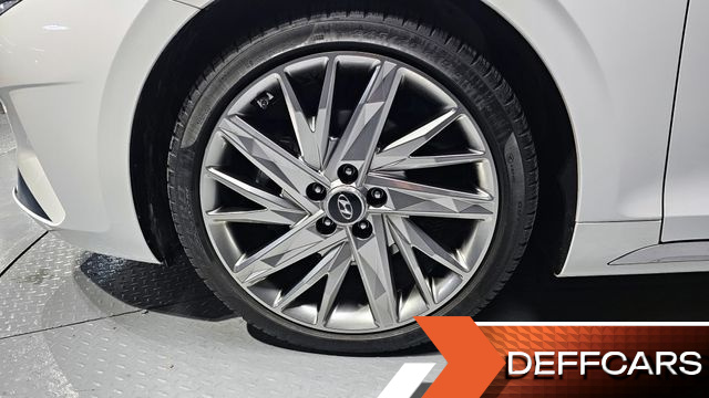 Hyundai GRANDEUR 2.5 Calligraphy купить на сайте DeffCars
