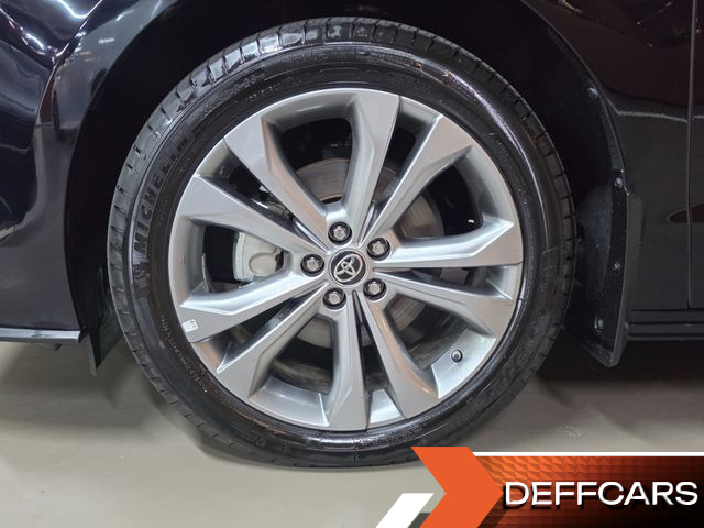 Toyota SIENNA 2.5 Hybrid 2WD купить на сайте DeffCars