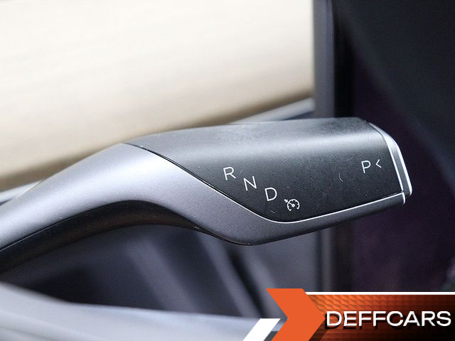 Tesla MODEL Y Long Range AWD купить на сайте DeffCars