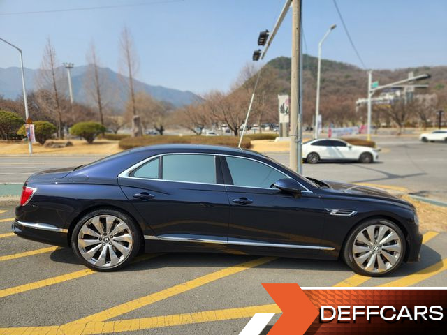 Bentley FLYING SPUR 4.0 купить на сайте DeffCars
