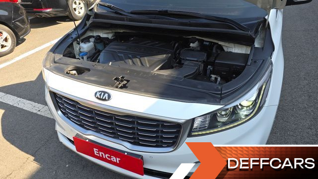 Kia CARNIVAL 9-Seater Prstige купить на сайте DeffCars