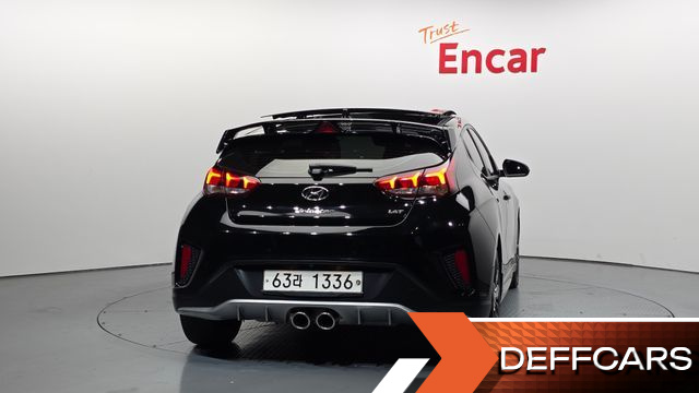 Hyundai VELOSTER 1.6 Turbo Sport Core купить на сайте DeffCars