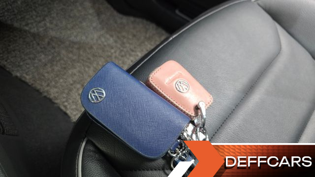Volkswagen TIGUAN 2.0 TDI Premium купить на сайте DeffCars