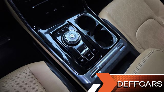 Kia CARNIVAL 9-Seater Noblesse купить на сайте DeffCars