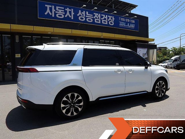 Kia CARNIVAL 7-Seater Noblesse купить на сайте DeffCars