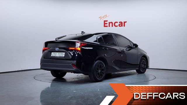 Toyota PRIUS 1.8 купить на сайте DeffCars