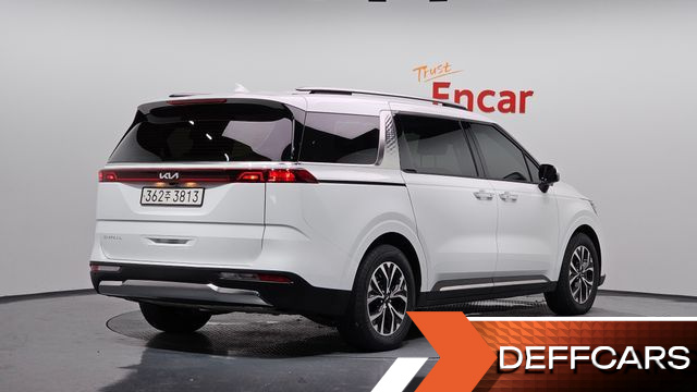 Kia CARNIVAL 9-Seater Noblesse купить на сайте DeffCars