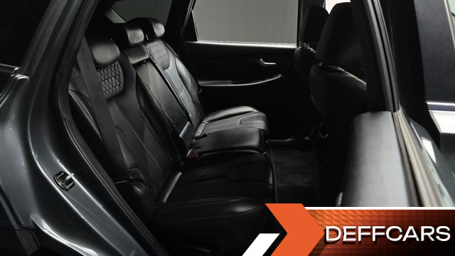 Hyundai SANTAFE Gasoline 2.0T 2WD Premium купить на сайте DeffCars