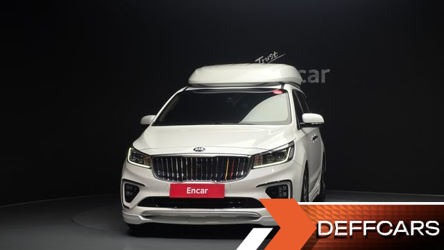 Kia CARNIVAL 9-Seater Hi-Limousine Prestige Hiroof купить на сайте DeffCars