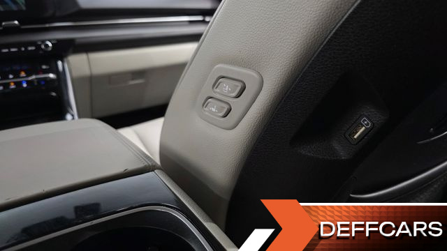 Kia CARNIVAL 9-Seater Noblesse купить на сайте DeffCars