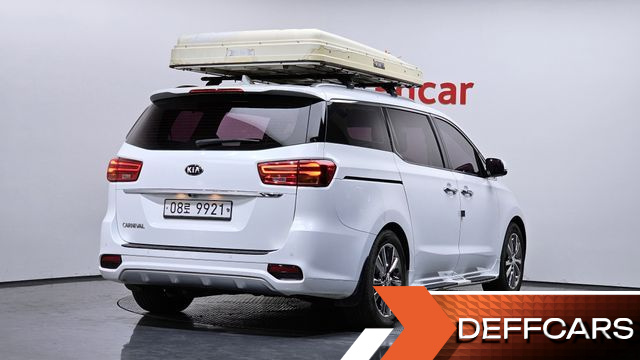 Kia CARNIVAL 9-Seater Noblesse Special купить на сайте DeffCars