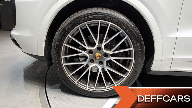 Porsche CAYENNE 3.0 купить на сайте DeffCars