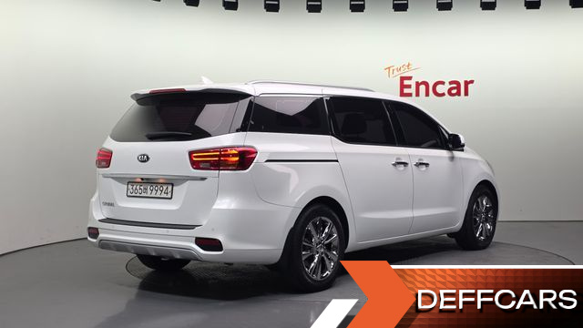 Kia CARNIVAL 9-Seater Prstige купить на сайте DeffCars