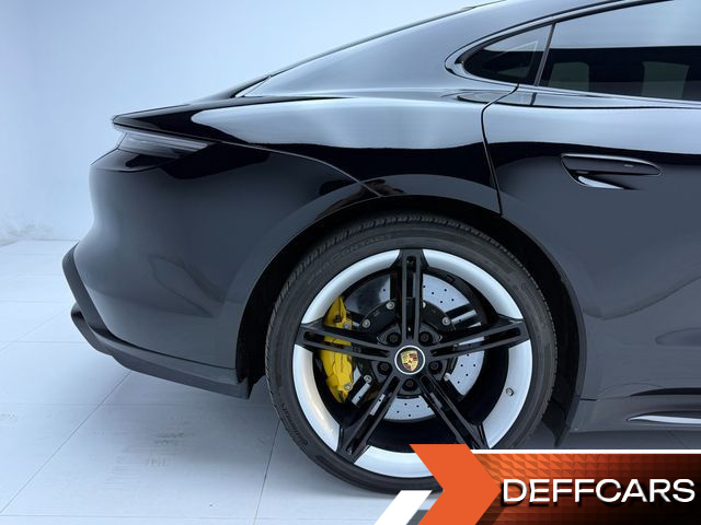 Porsche TAYCAN Turbo S купить на сайте DeffCars