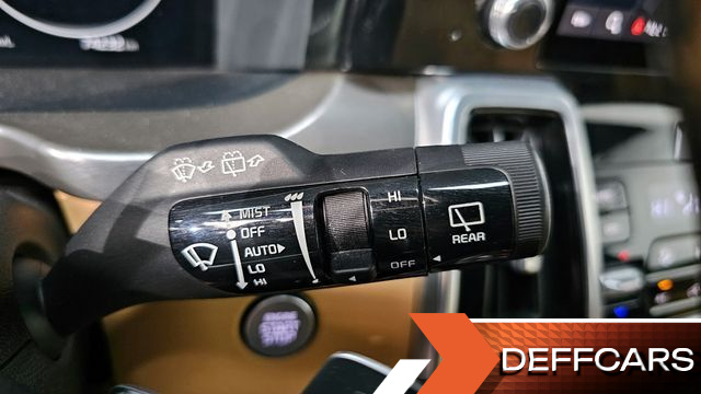 Kia SORENTO Diesel 2.2 4WD Signature купить на сайте DeffCars