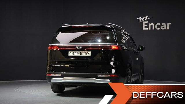 Kia CARNIVAL 9-Seater Noblesse купить на сайте DeffCars