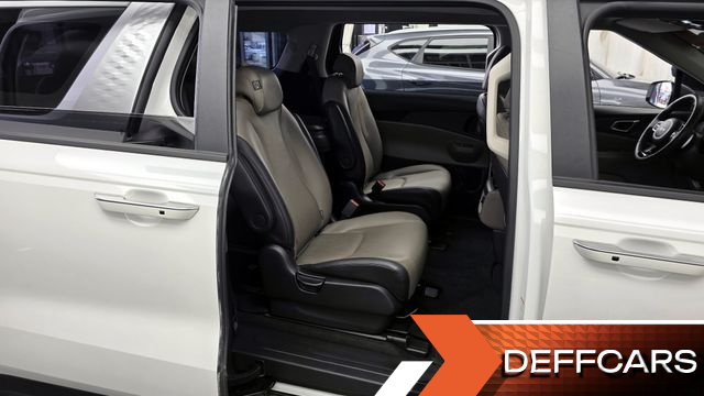 Kia CARNIVAL 9-Seater Prestige купить на сайте DeffCars