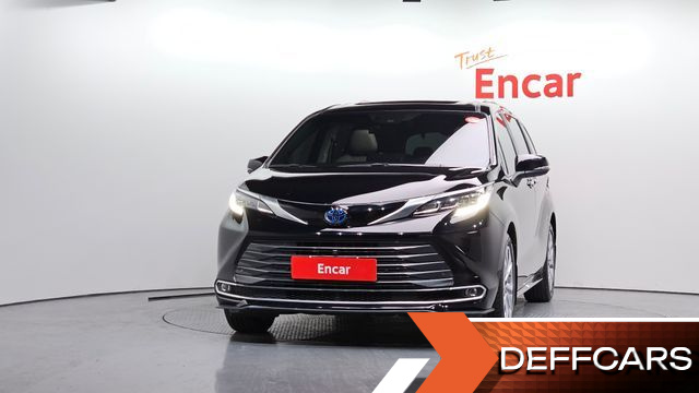 Toyota SIENNA 2.5 Hybrid 2WD купить на сайте DeffCars