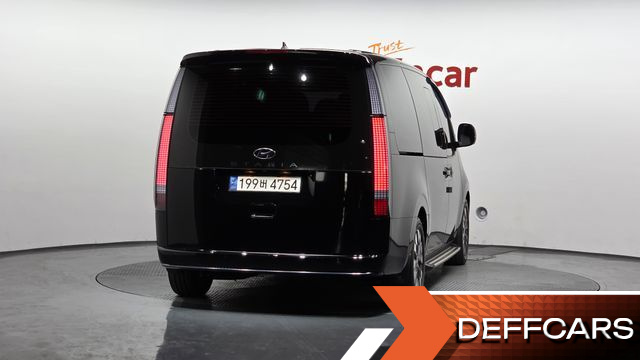 Hyundai STARIA L3.5 Lounge 9-Seater Inspiration купить на сайте DeffCars