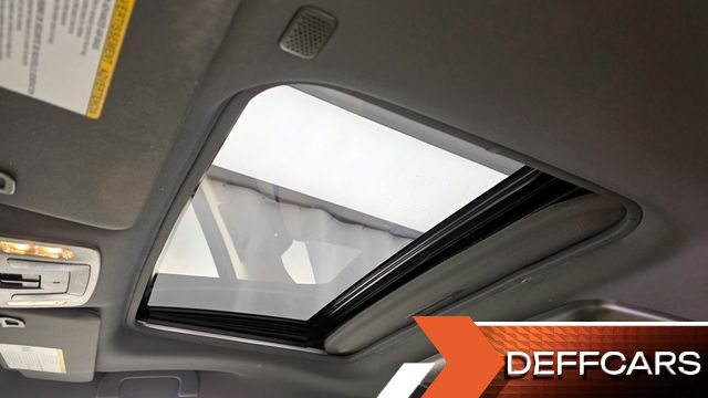 Toyota SIENNA 2.5 Hybrid 2WD купить на сайте DeffCars
